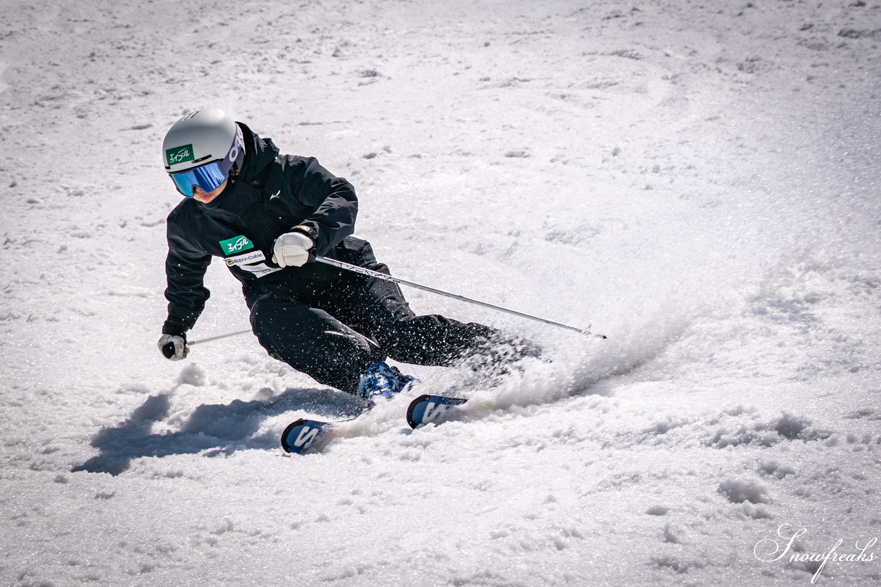 キロロリゾート｜ポカポカ陽気で絶好の春スキー日和♪こんな日は、みんなで思いっきり春雪を満喫しましょう！